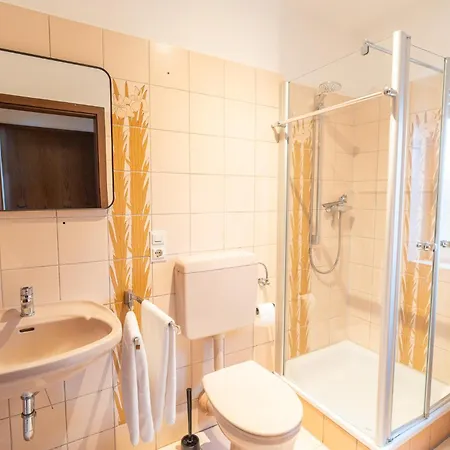 Apartament Metternich Naehe Uni Und Bwzk Koblencja