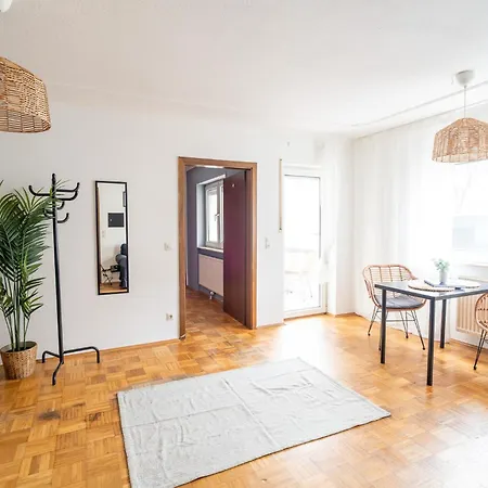 Apartament Metternich Naehe Uni Und Bwzk Koblencja