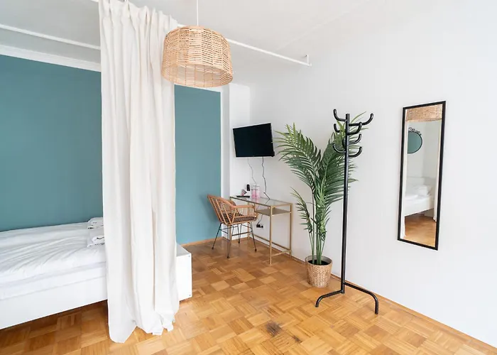 Apartment Metternich Naehe Uni Und Bwzk